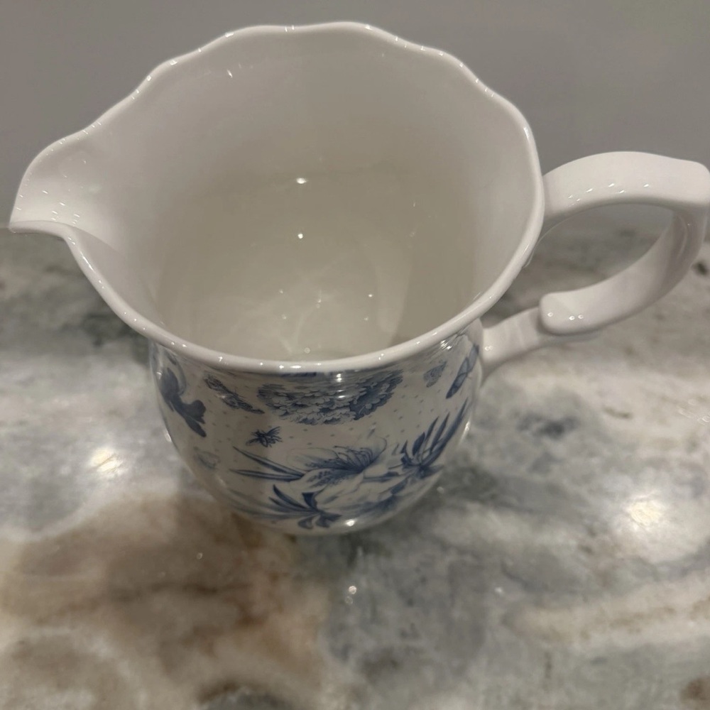 Portmeirion Botanic Blue 48 oz Pitcher Jug 7.5” Water Jug Vase New - Picture 3 of 6